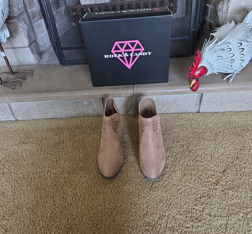 Rock & Candy Women's Taupe Ankle Booties with Western Stitching